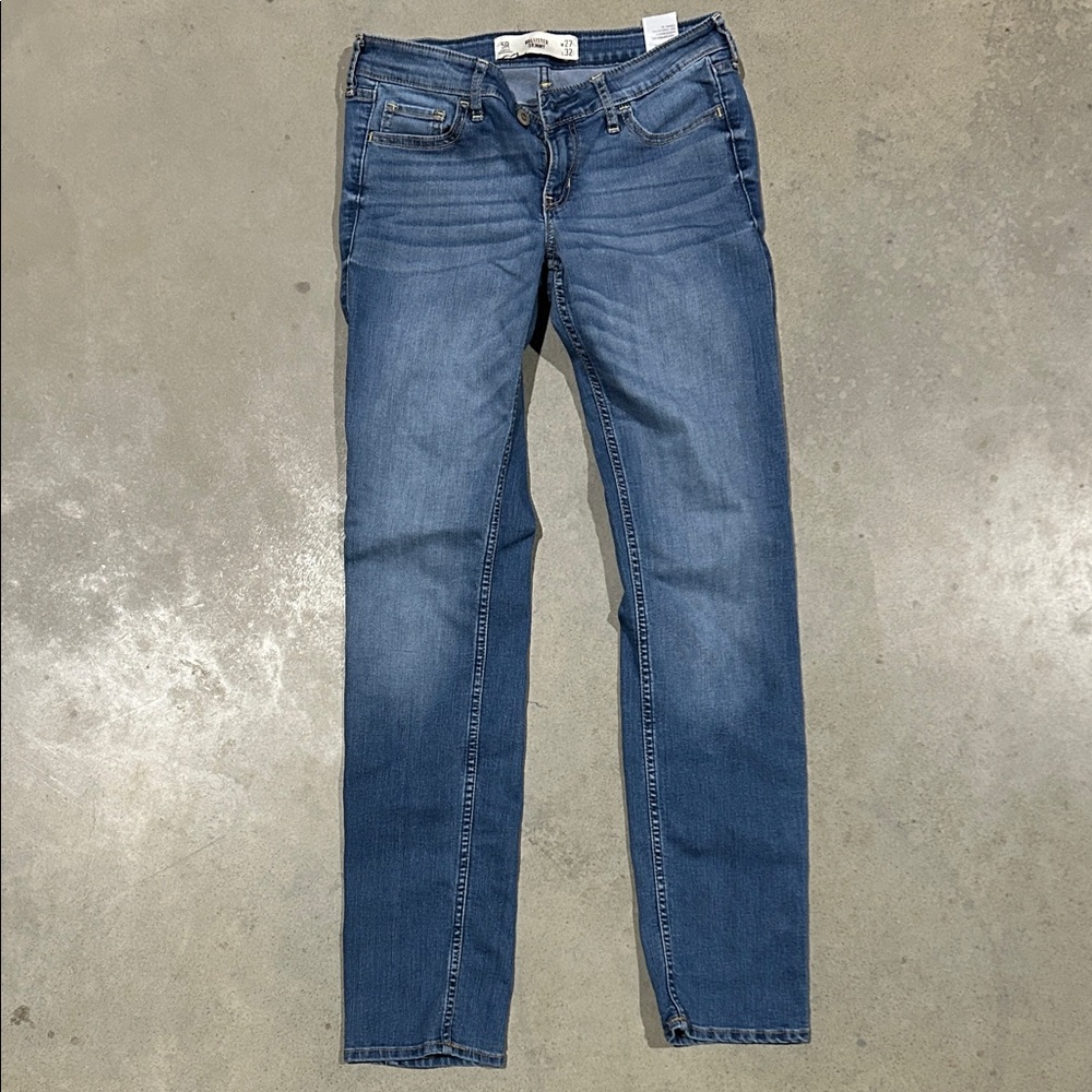 Hollister Women's Classic Blue Skinny Jeans
